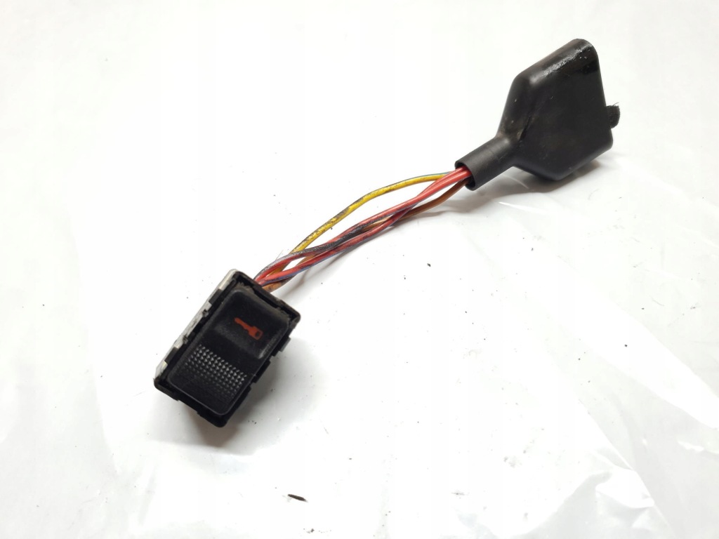 фото №1, Перемикач центрального замка audi a4 b5