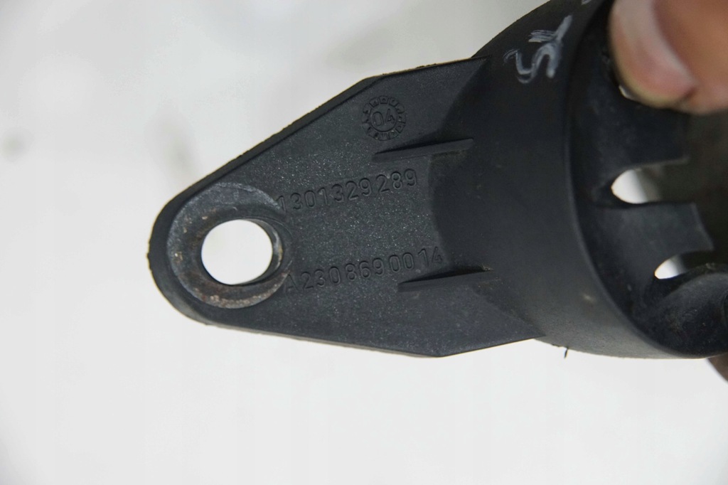 фото №3, Кронштейн распылителя l/p mercedes sl r230