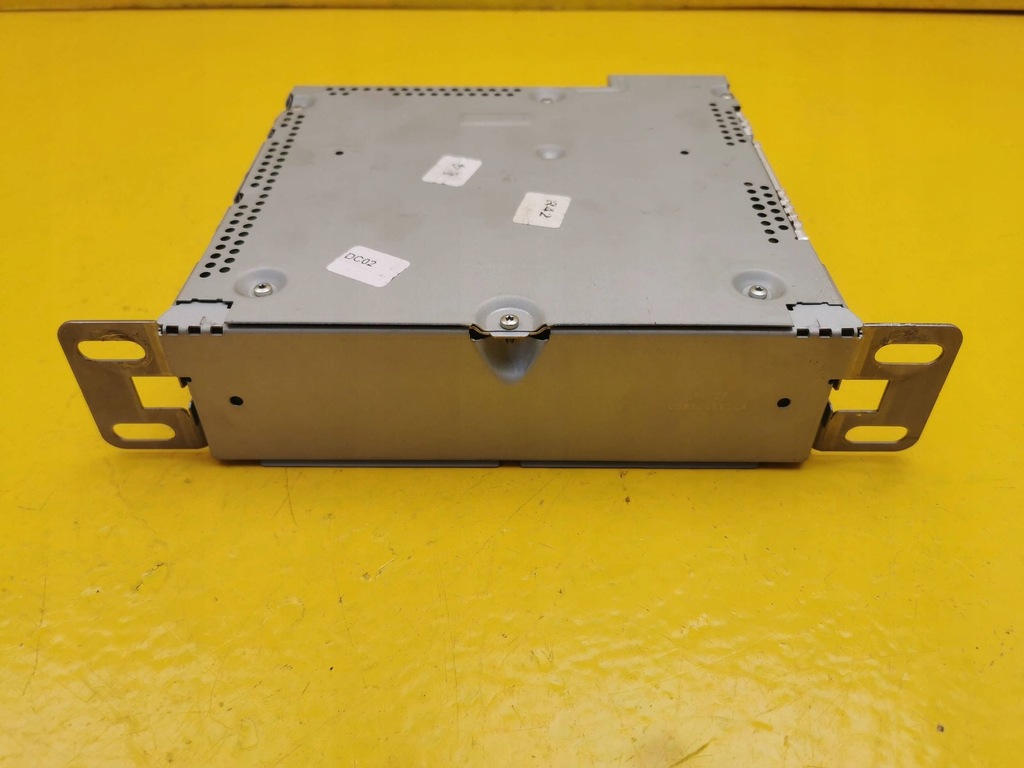 фото №1, Renault zoe радиопроигрыватель радио 281151761r