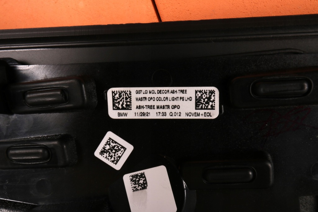 фото №12, Bmw x7 g07 lci накладки dekor панелі консолі jesion pień підсвічувані