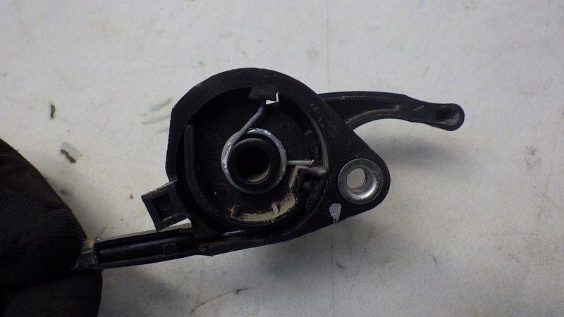 фото №4, Ручка трос открывания капот renault megane iv