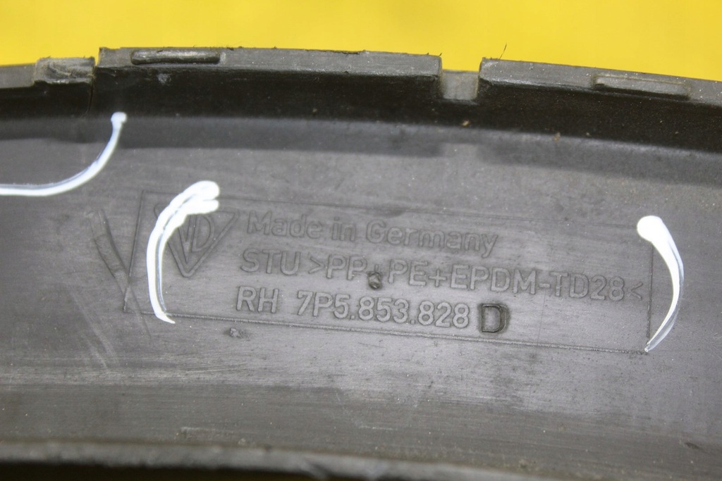 фото №11, Молдинг крыла правый задняя porsche cayenne ii 7p5853828d