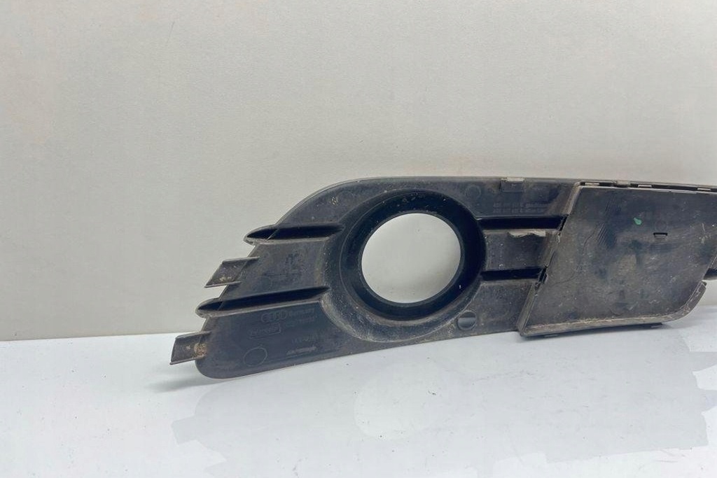 фото №9, Решётка бампера средняя audi 4g0807681a 3.0l дизель 2011