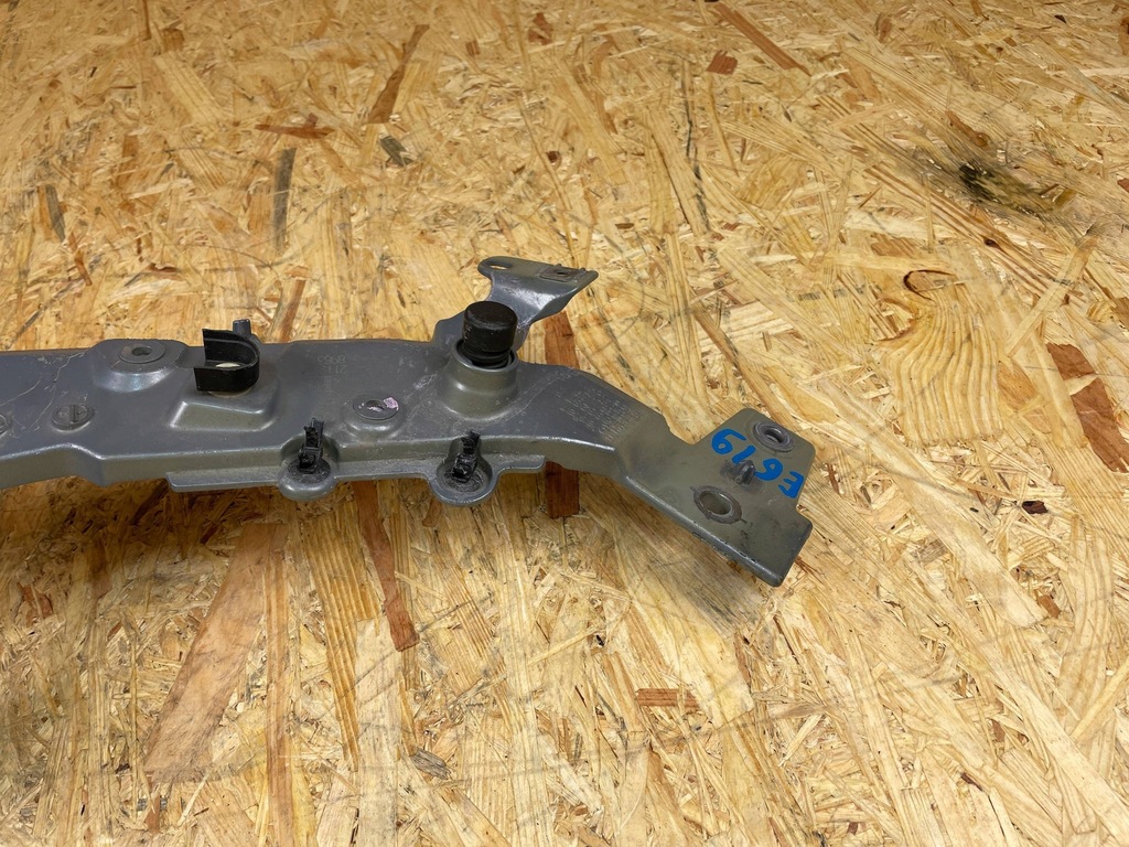 фото №9, Кронштейн кронштейн панель фары лампы перед правый polestar 2 ii 31688287 2020-