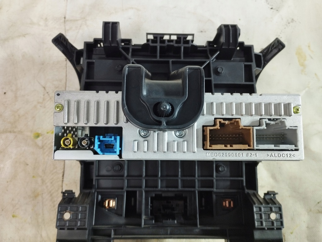 фото №4, Chevrolet cruze 16- радиопроигрыватель рамка