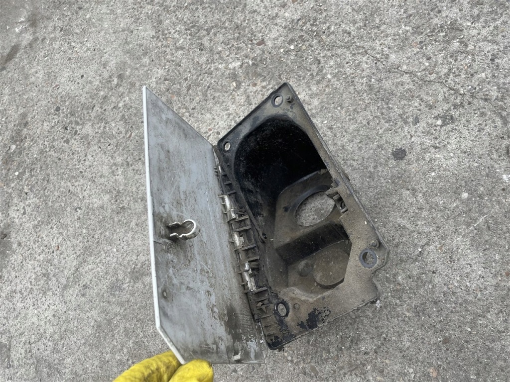 Кришка заливної пального колір 549 14-19r 1385931080 fiat ducato 3 iii lift в Україні