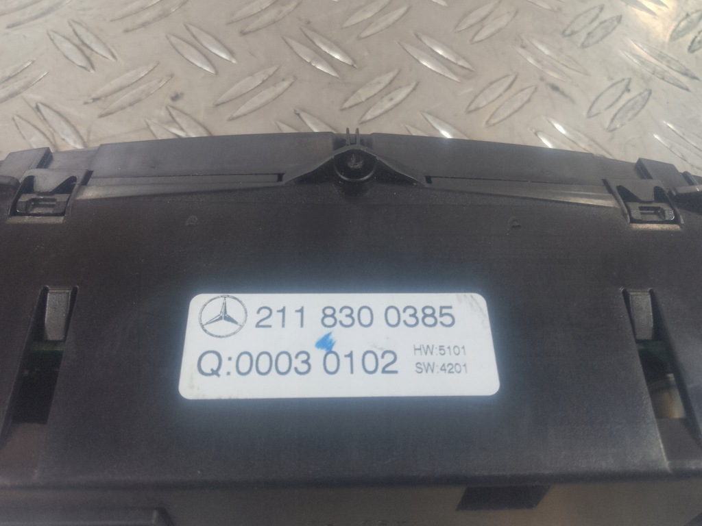 фото №7, Mercedes e w211 02-06 панель кондиціонера 2118300385