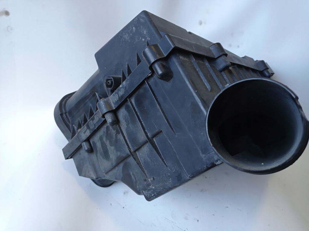 фото №6, Корпус фильтра воздуха vw golf v 1k0129607r