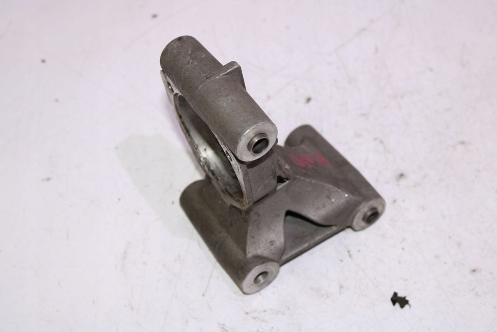 фото №1, Кронштейн підпора піввісь alfa romeo giulietta 1.6 2.0