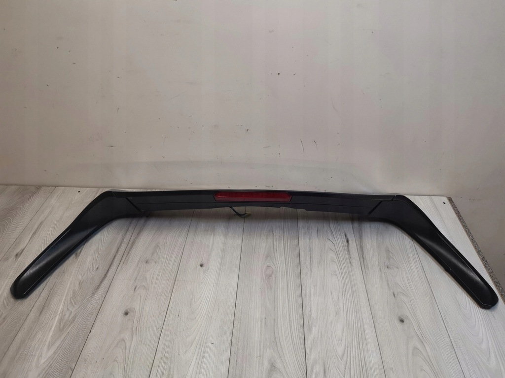 фото №1, Subaru forester v 18 спойлер крышки багажника стоп