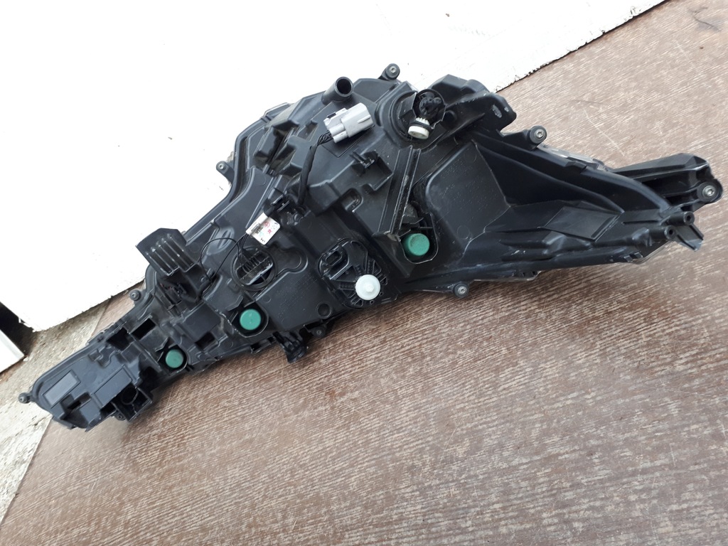 фото №9, Toyota corolla e21 hb kombi 19- лампа передняя левая led 81150-02s60