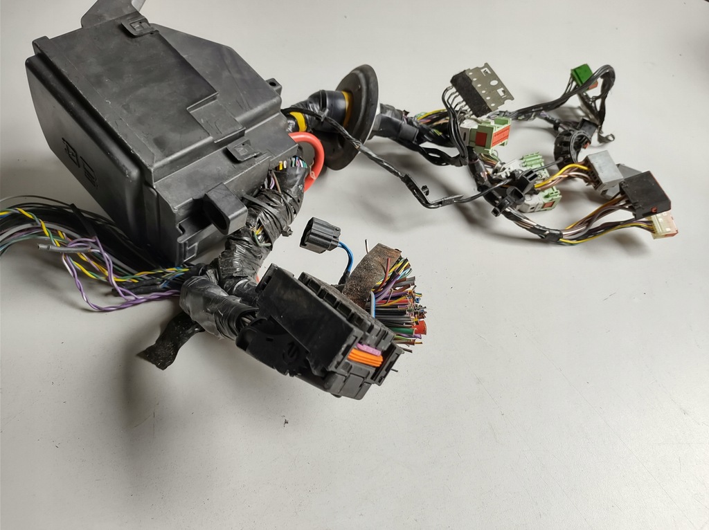 фото №9, Jaguar xe коробка предохранителей gx73-14a076-da