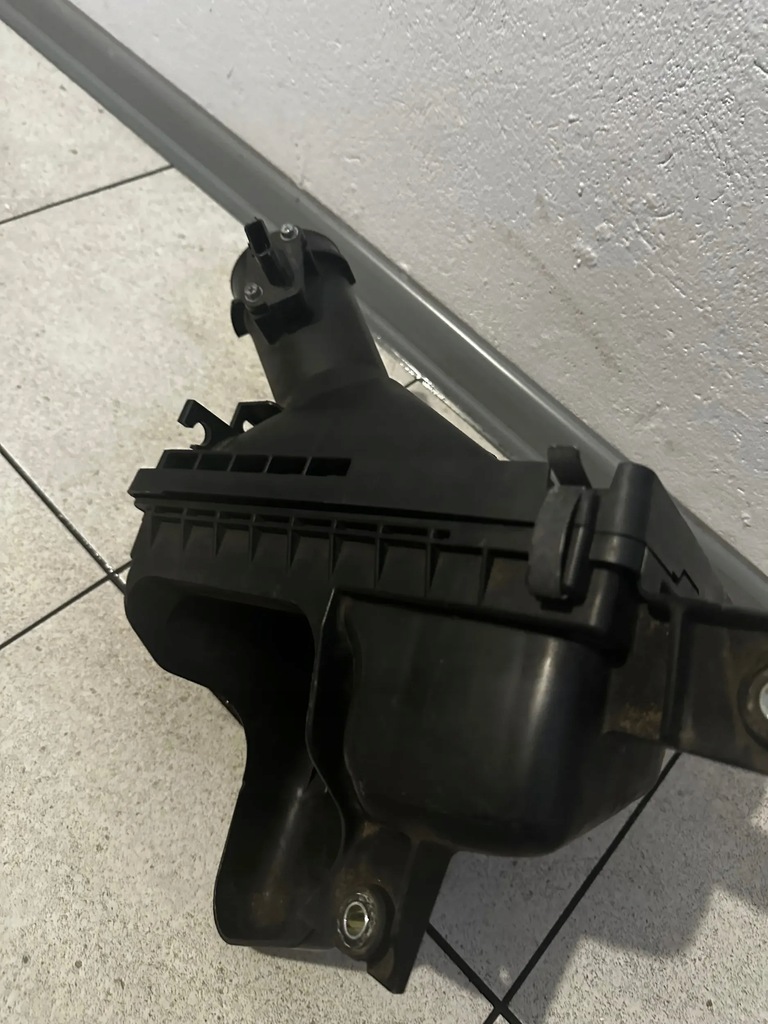 фото №7, Infiniti q50 3.5 гибрид корпус фильтра воздуха левая