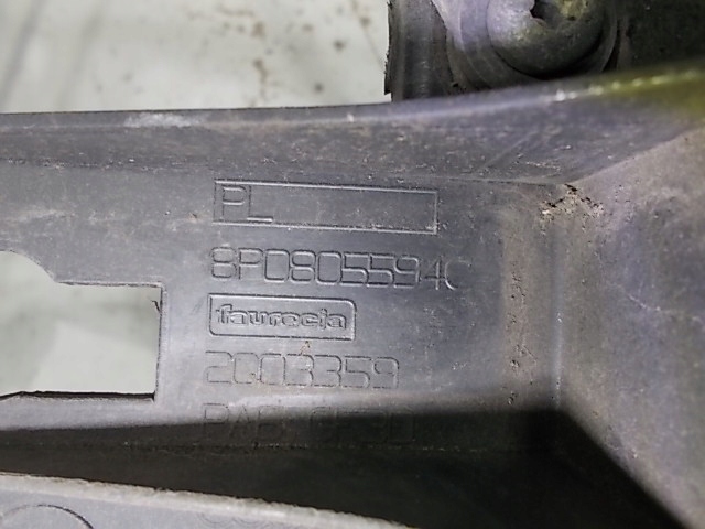 Audi a3 8p рестайлинг  08-12 усилитель ремень передний оригинал Цена