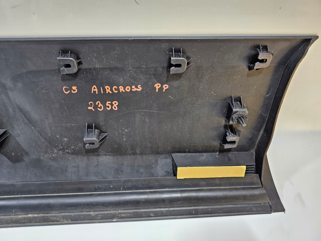 фото №7, Молдинг дверь правый перед citroen c5 aircross #2358