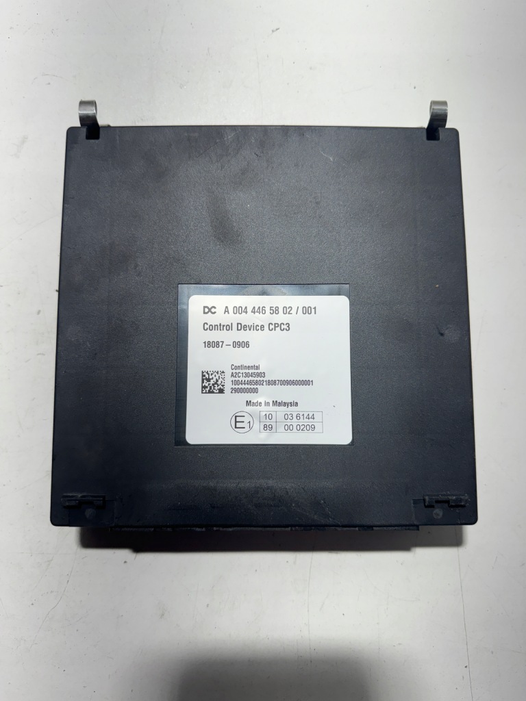 фото №1, Бортовой компьютер блок управления cpc3 mercedes actros mp 4 atego iii a0044465802