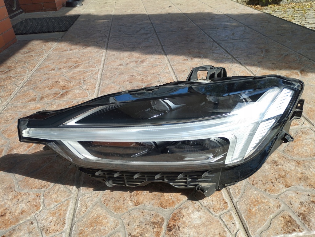 фото №1, Лампа левая full led volvo xc60 ii 31420417