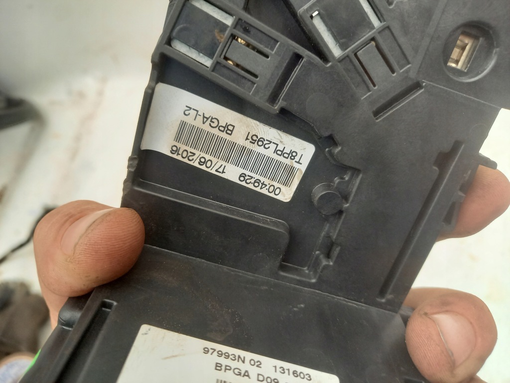 фото №7, Модуль блок управления аккумулятор peugeot 5008 i 3008 i 1.6 bluehdi 15r.