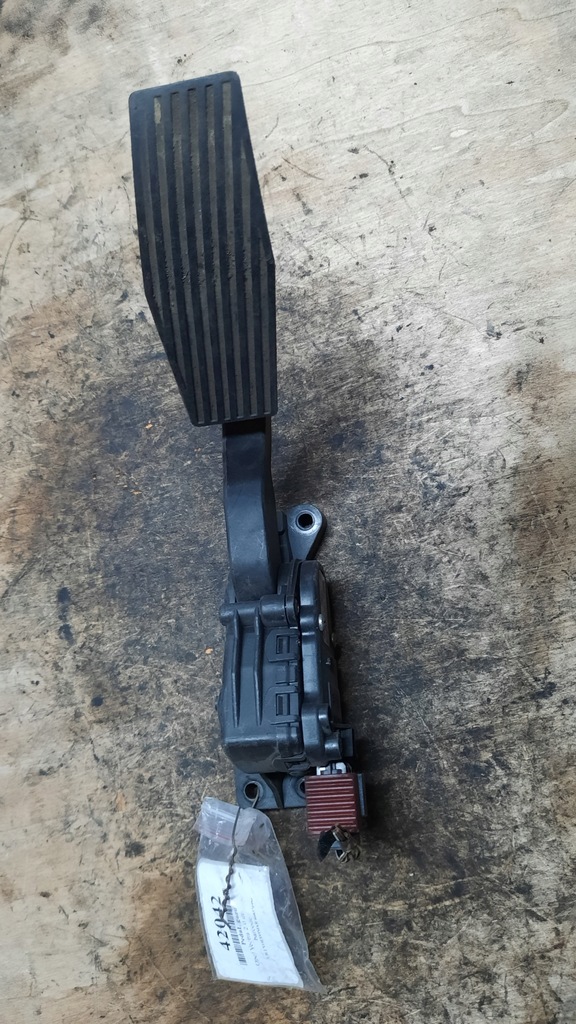 фото №1, Потенциометр газа opel vectra 2.0d 03r