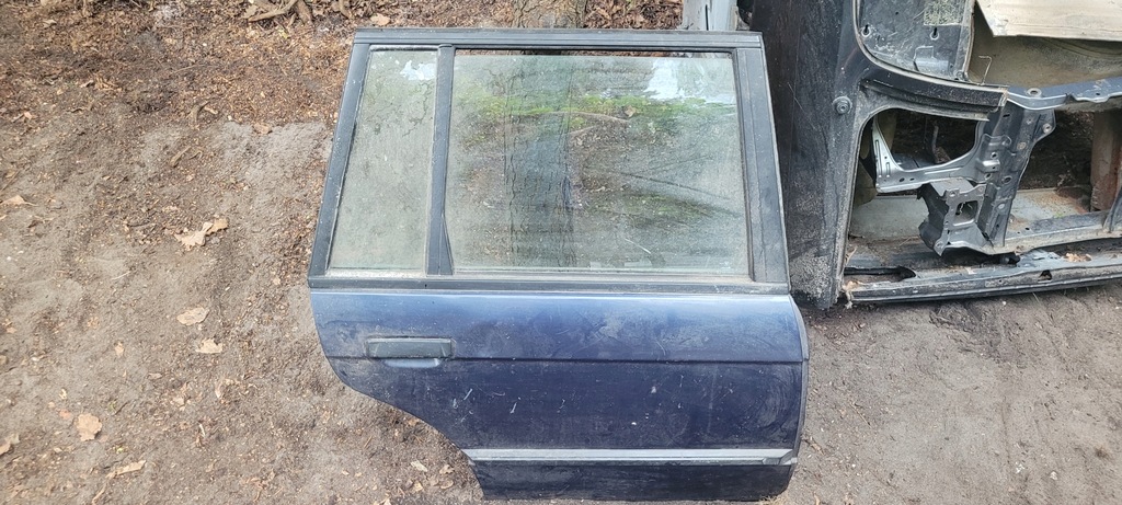 фото №6, Дверь правое задние bmw e30 sedan