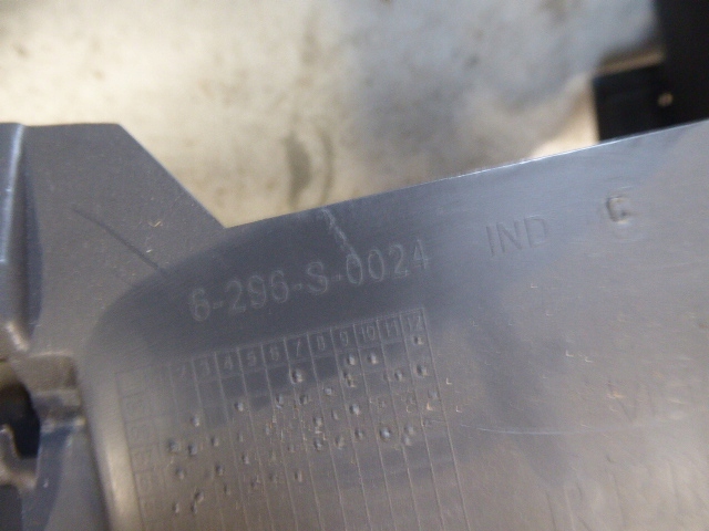 фото №12, Twingo ii приборная панель консоль приборная решётки