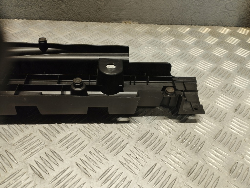 фото №8, Bmw f34 накладка лонжерон правий задня 7295580