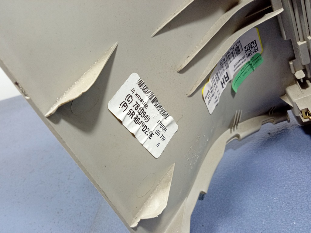 фото №5, Pacifica ii 16- защита стойка c правая верхний 5rh64pd2ae