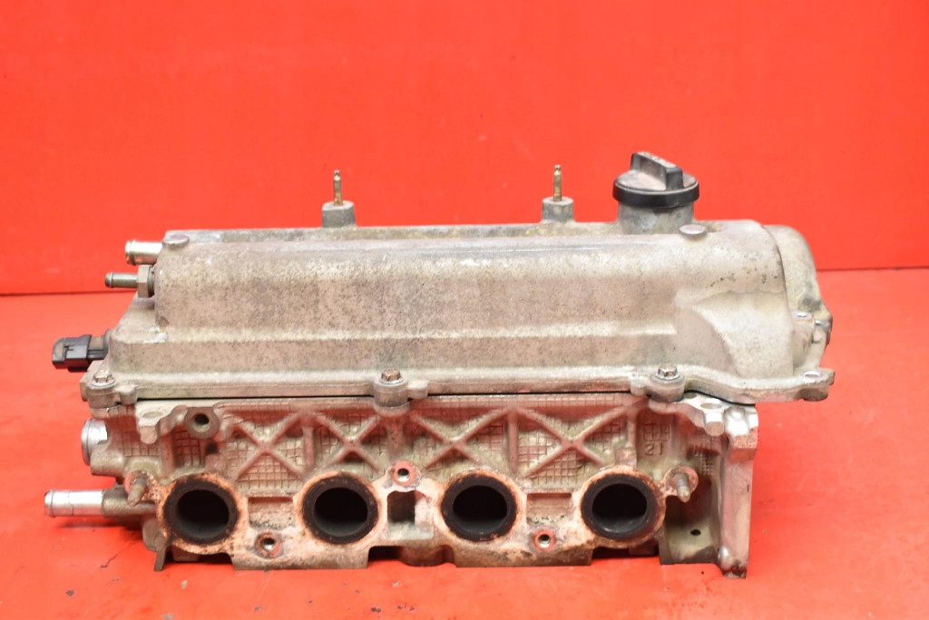 фото №4, Головка двигателя toyota yaris verso 1 i 1.3 vvti 86 km 99-03