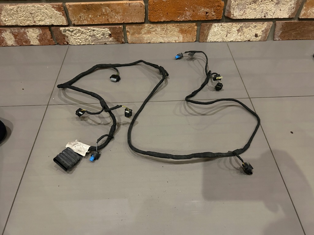 фото №1, Mercedes c klasa w205 джгут перед бампера pdc радар