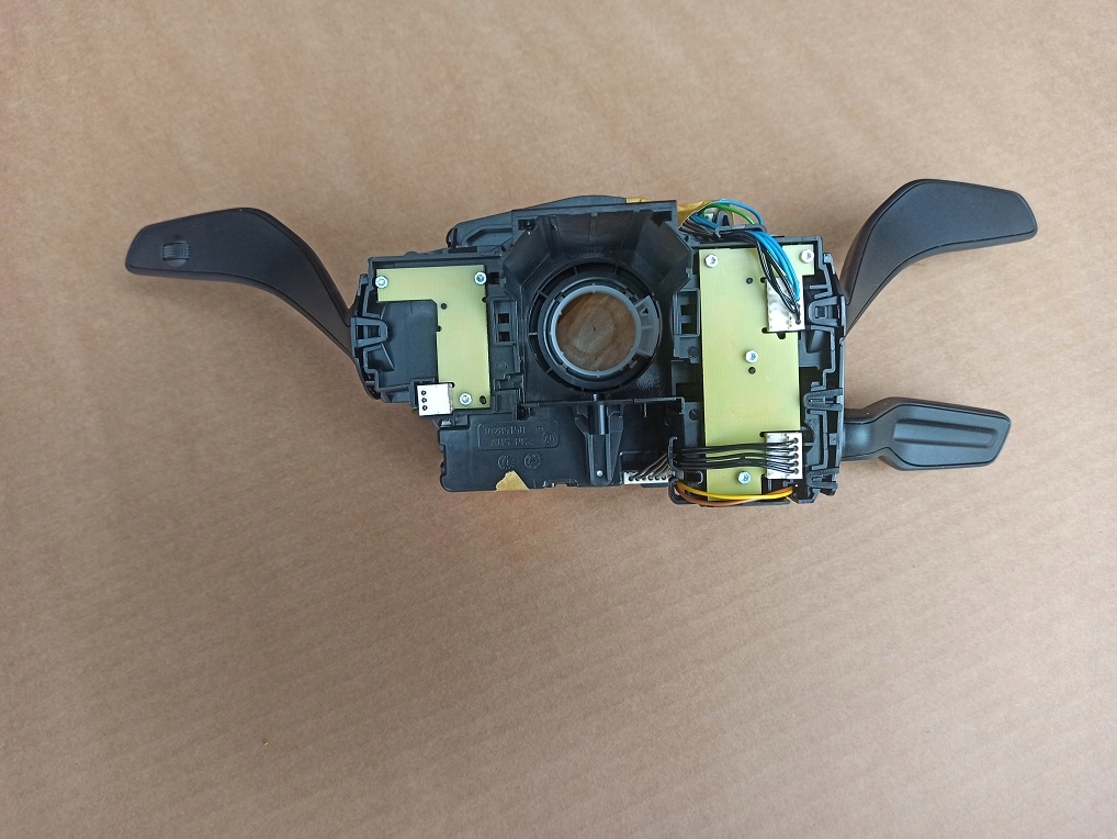 фото №8, Audi q3 f3 лента подушка безопасности 5q1953549d переключатели 82a953521mn оригинал