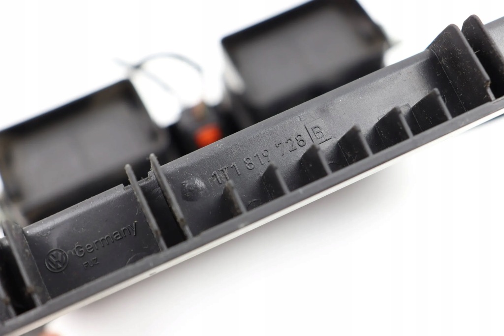 фото №9, Vw touran i решётки решётка обдув средняя консоли 1t1819728b 1t0919234a