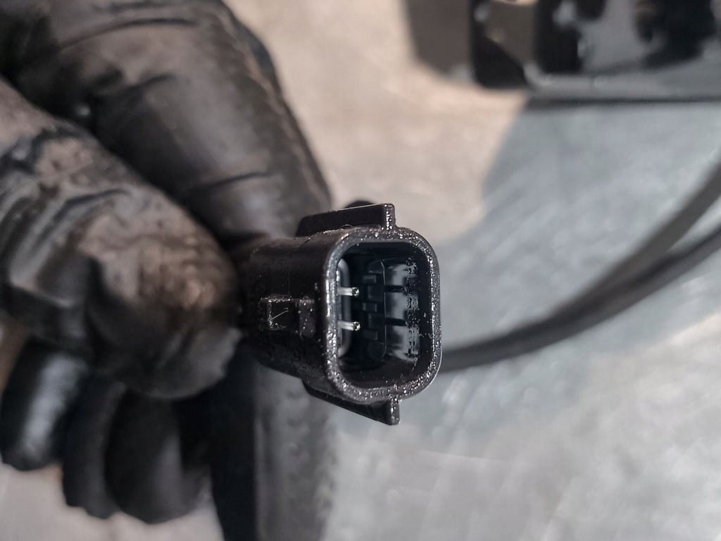 фото №4, Замок капот dacia sandero ii