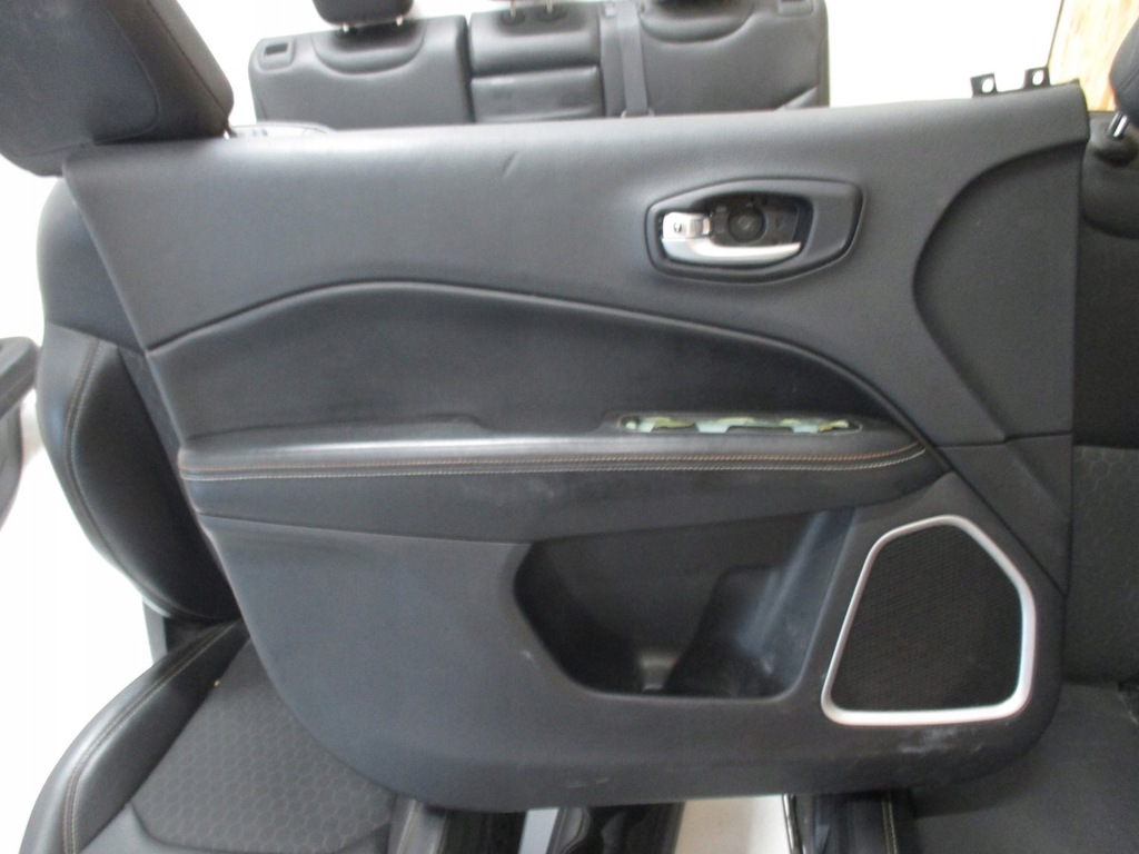 фото №14, Обивка pół кожа сиденья jeep compass ii