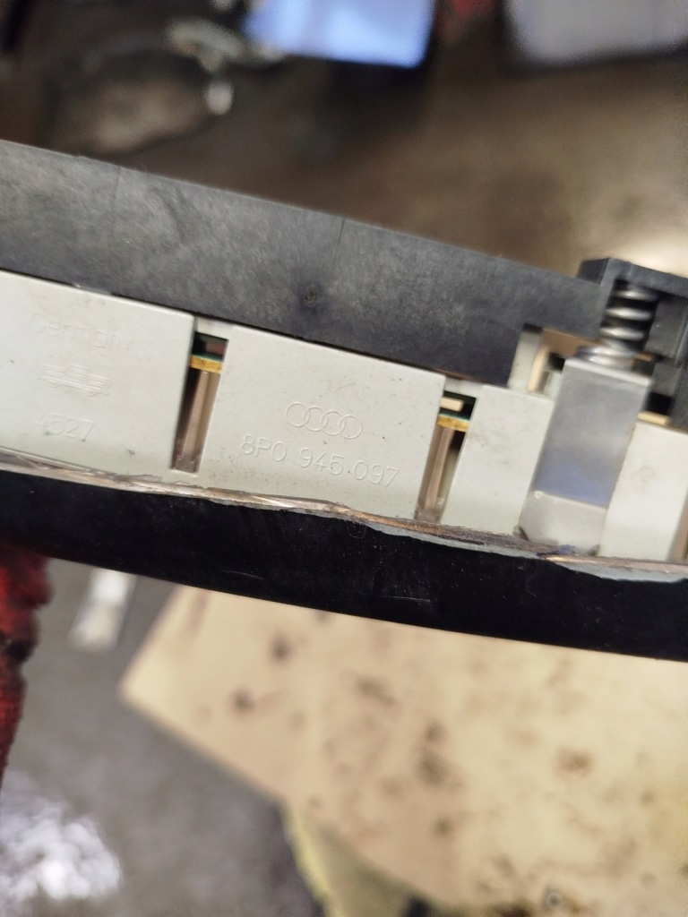 фото №4, Третий свет стоп audi a3 8p 3x 2004 rok 8p0945097