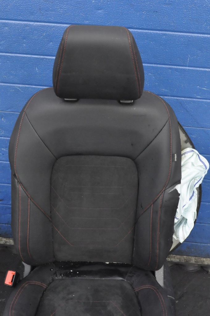 фото №3, Ford fiesta mk8 5d переходник салона сиденья заднее сиденье полукожа alcantara