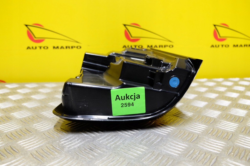 фото №12, Dodge ram 1500 ramcharger 2025 - лампа задня права led usa