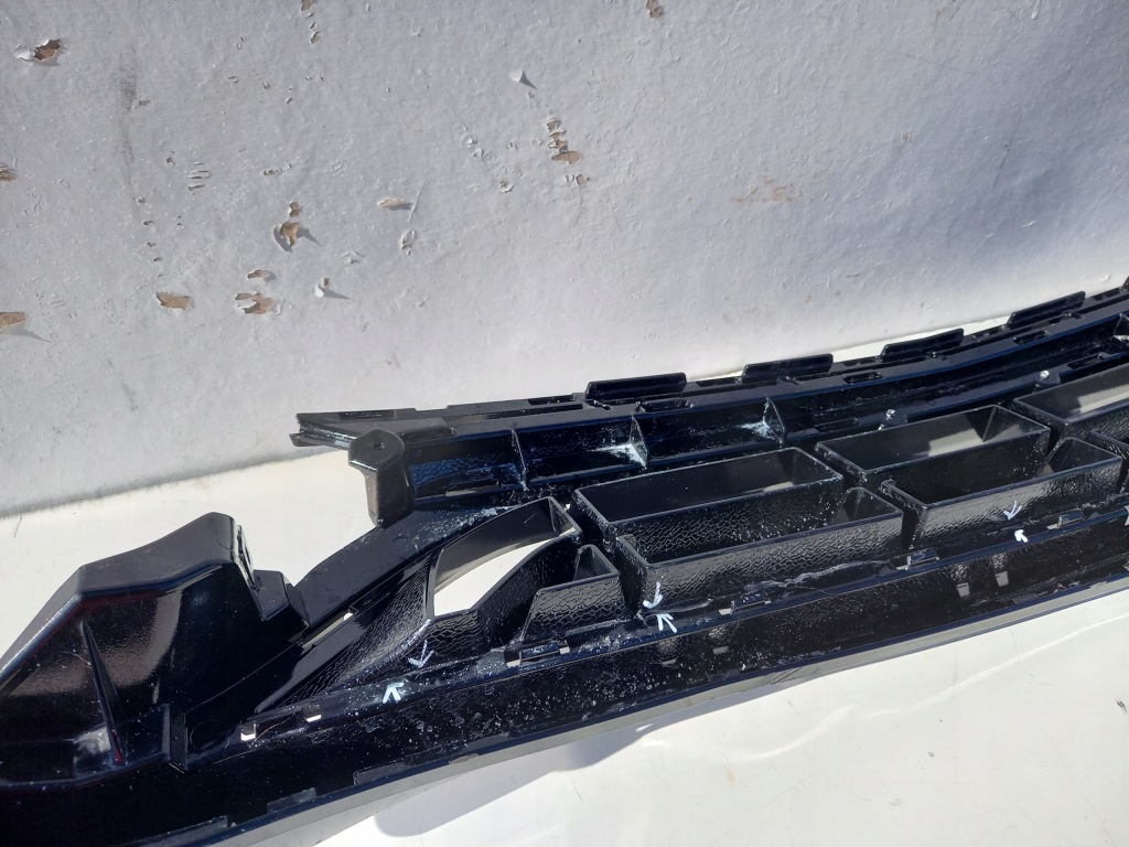 Решётка бампера перед mercedes w205 a2058857904 Доставка