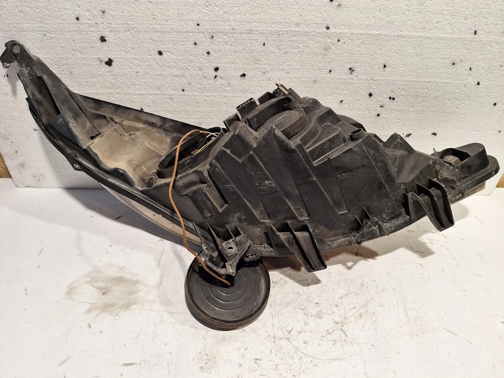 фото №8, Лампа перед правая 9680007080 peugeot 207 линза