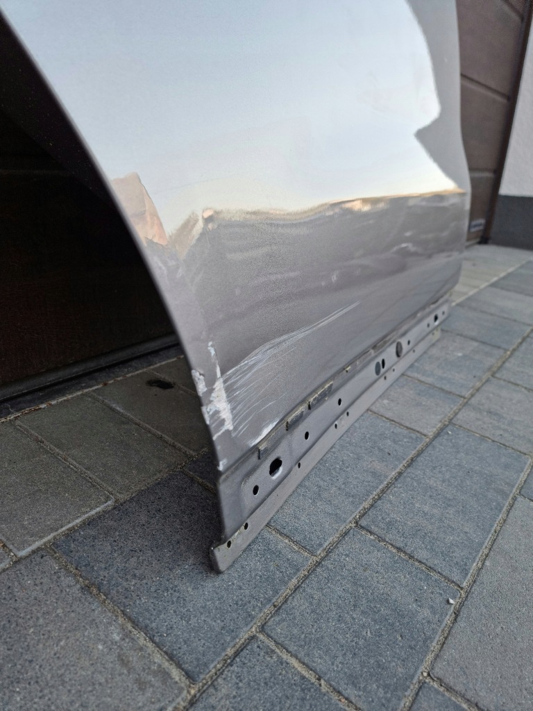 фото №3, Maserati levante двері праве задні задня