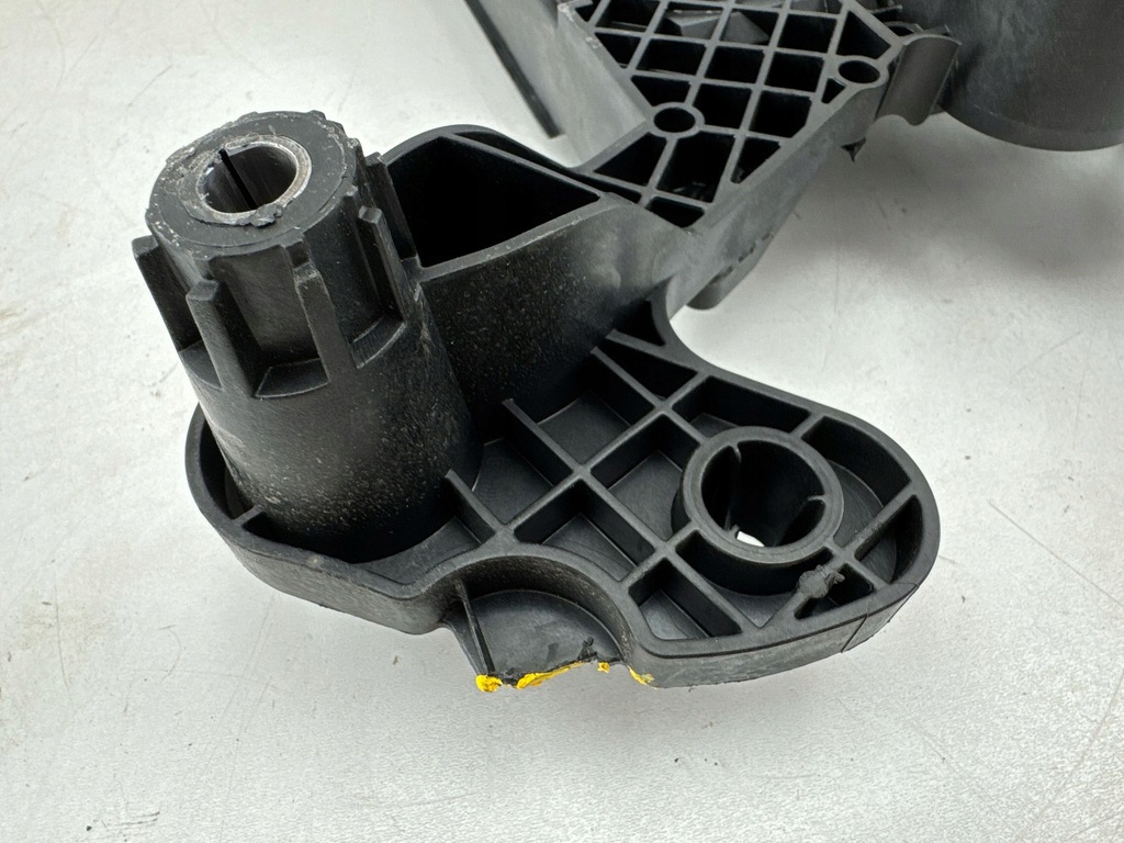 фото №10, Audi a3 8y 2023 полка аккумулятор