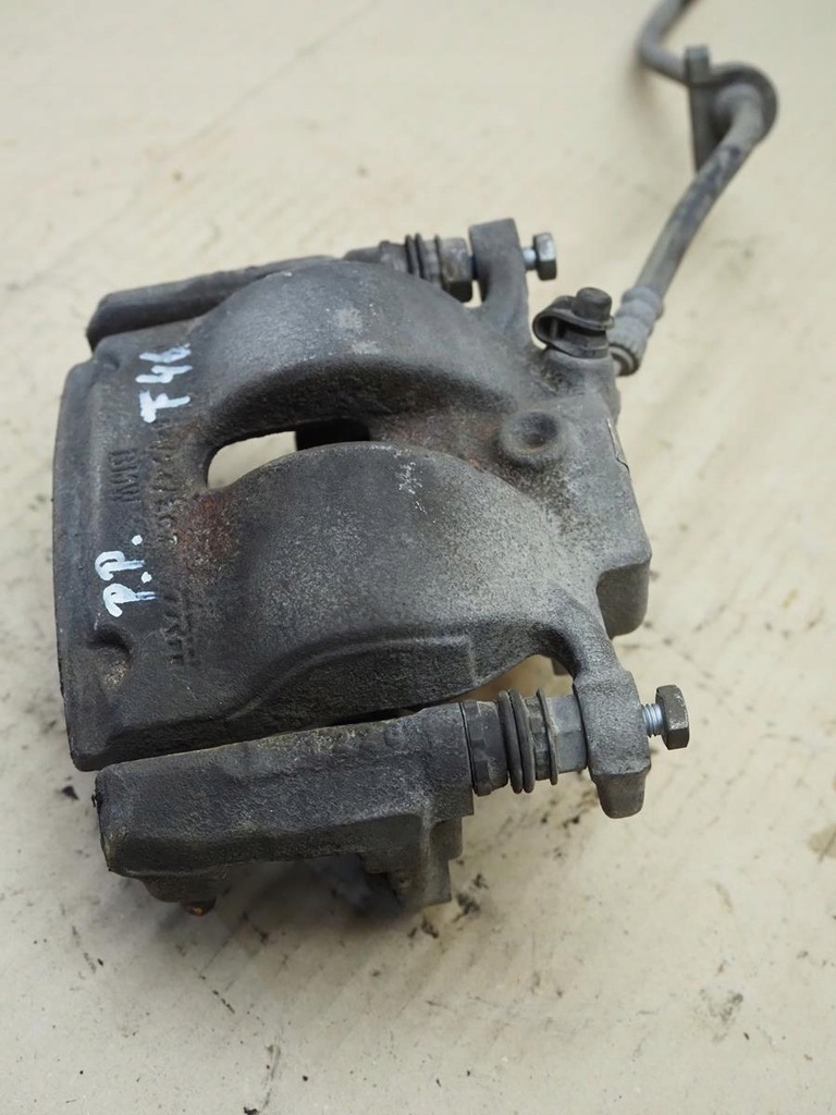 фото №8, Bmw 2 f46 gran tourer суппорт тормозной правый перед