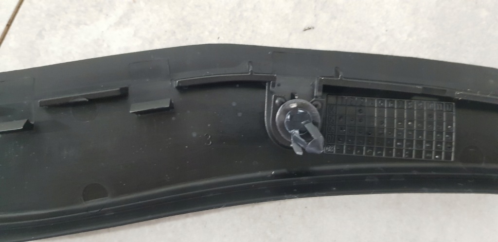 Купити Vw golf v 5 молдинг прокладка двері лівий задній 1k6839373d