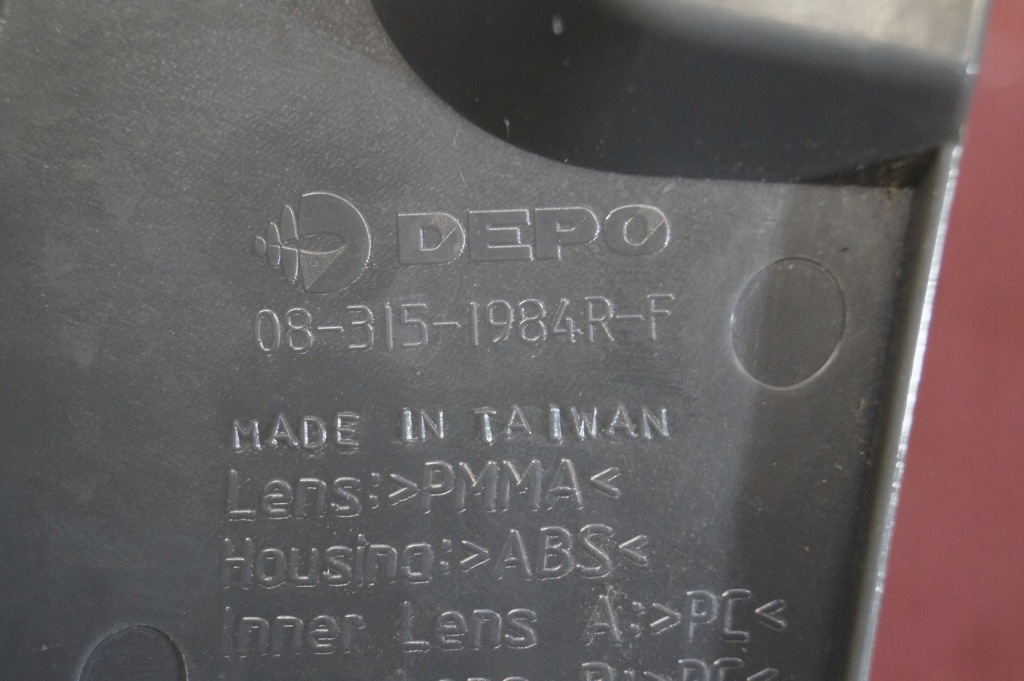 фото №11, Лампа правый задняя nissan x-trail t32 14-17r