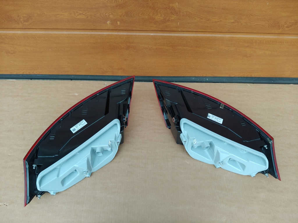 фото №7, Audi tt 8j комплект лампа задняя левая правая 8j0945095e 8j0945096e usa