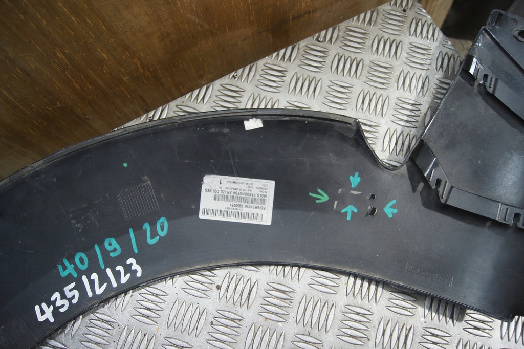 фото №8, Молдинг накладка крила megane iii rs 788a37548r