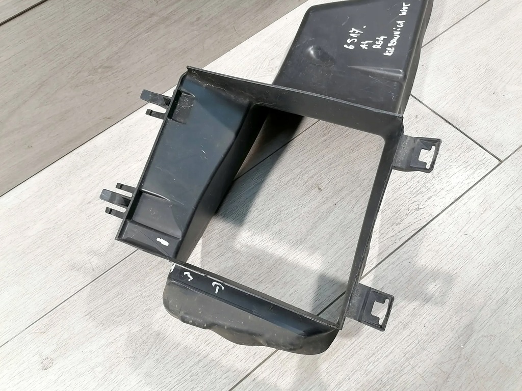 фото №7, Audi a4 rs4 воздуховод впуск воздуха 8k0121673