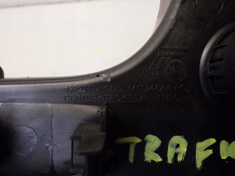 фото №4, Рамка защита радио решётки воздуховод trafic vivaro iii