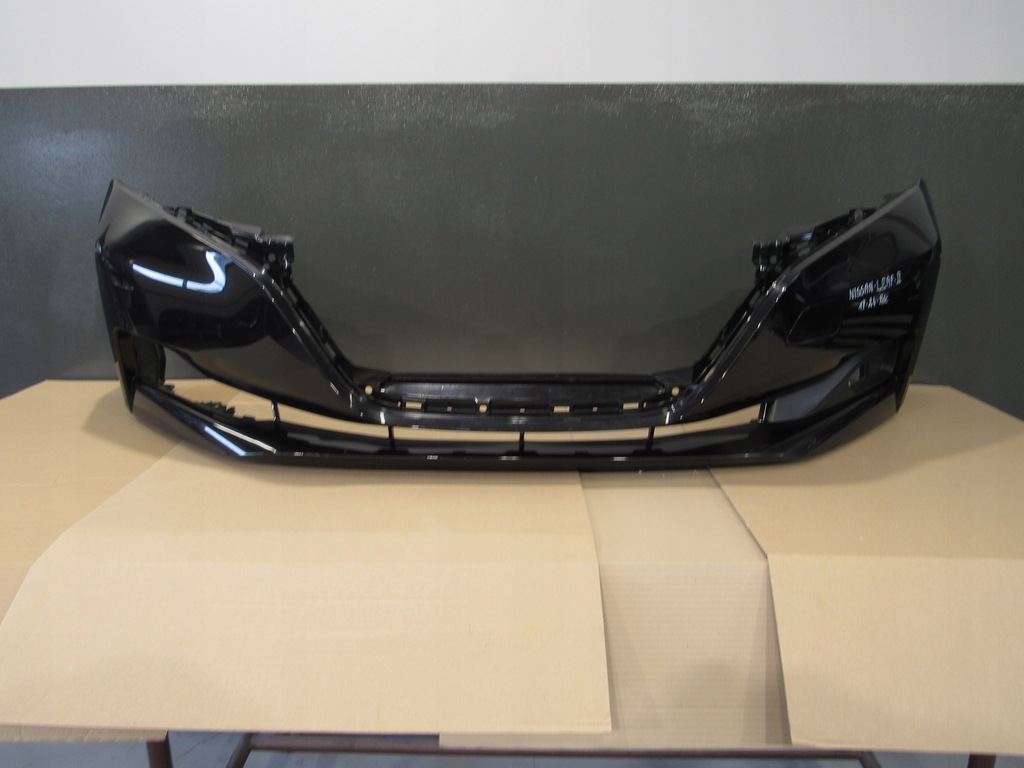 фото №1, Nissan leaf 2 2017-2024 бампер перед