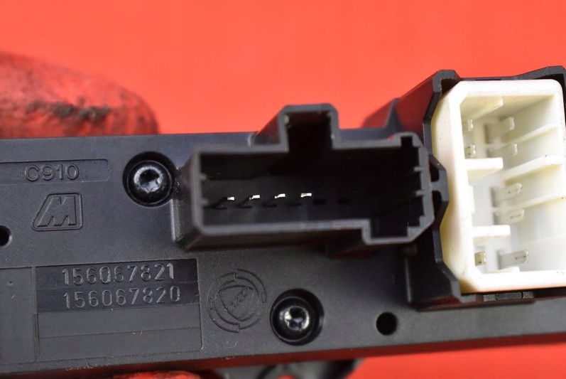 фото №7, Выключатель света аварийных alfa romeo 159 06r