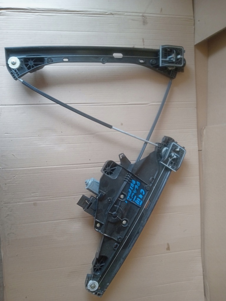 фото №1, Citroen c4 iii підйомник скло перед правий